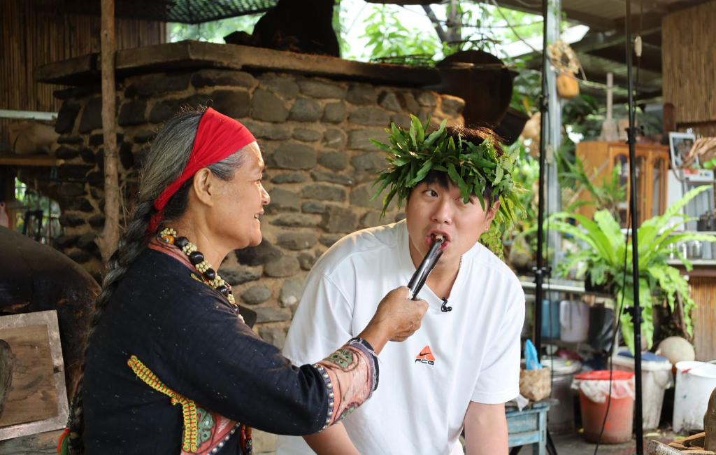 魯凱美食讓人理智線斷線？！李易探訪「達魯瑪克部落」　交給土地的溫馨故事
