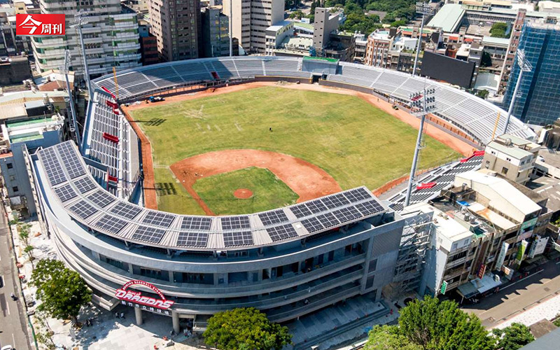 新竹棒球場耗資12億「被炎上」啟示：受傷球員成犧牲品，明明有4次補救機會為何市府全漏接？