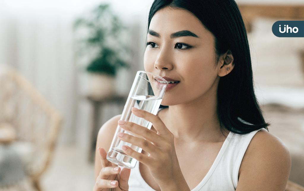 不愛喝水要怎麼補水？營養師教你喝「7大健康飲料」代替白開水