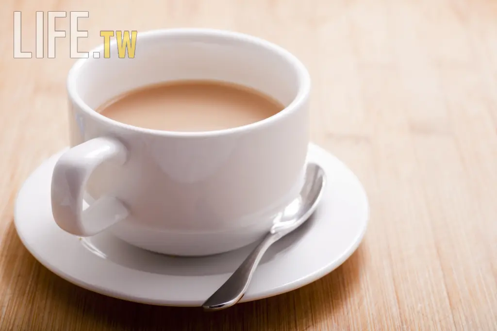 研究：喝「這杯數」咖啡降低30%死亡率！名醫提醒：喝咖啡後，來測量血壓吧