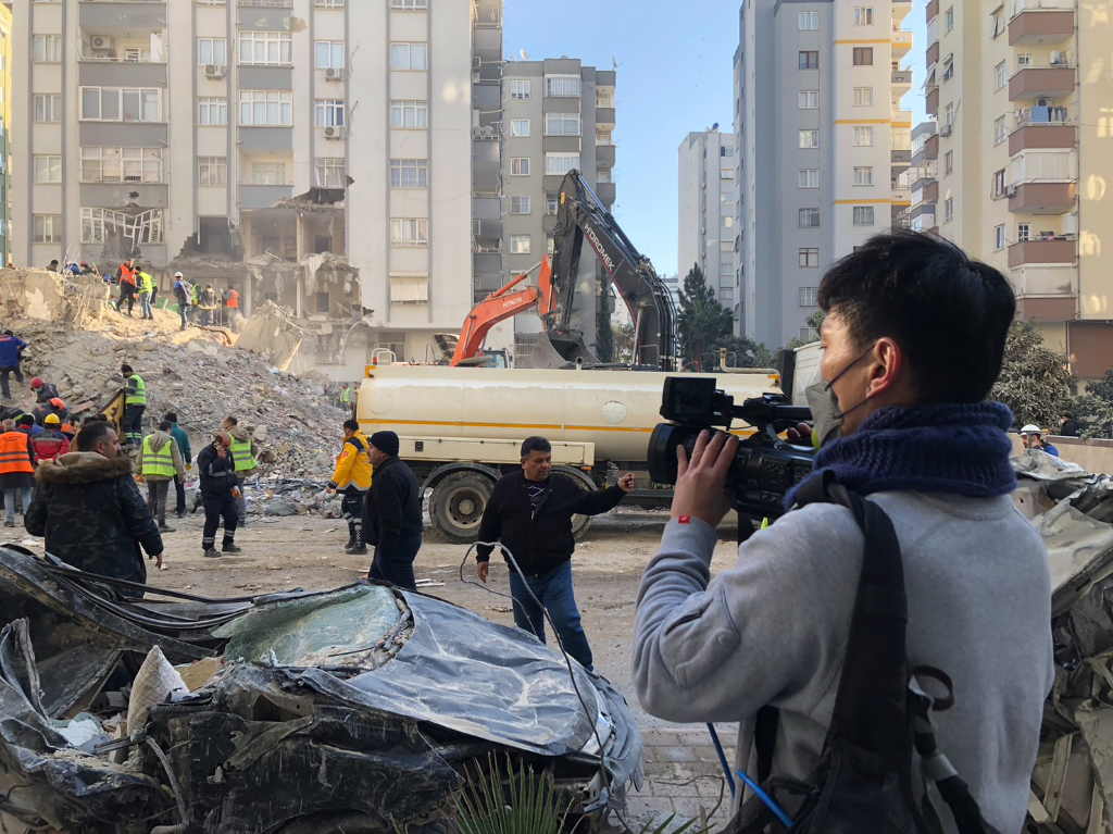 土耳其強震》直擊災區現況！居民北漂大城市工作，遇上老家親人罹難心碎