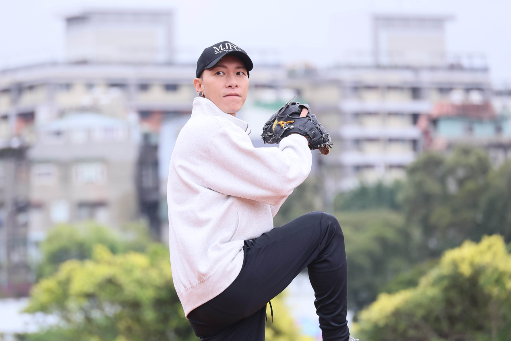 敲碗成功！小春個人演唱會四月台中起跑 預告未來計畫