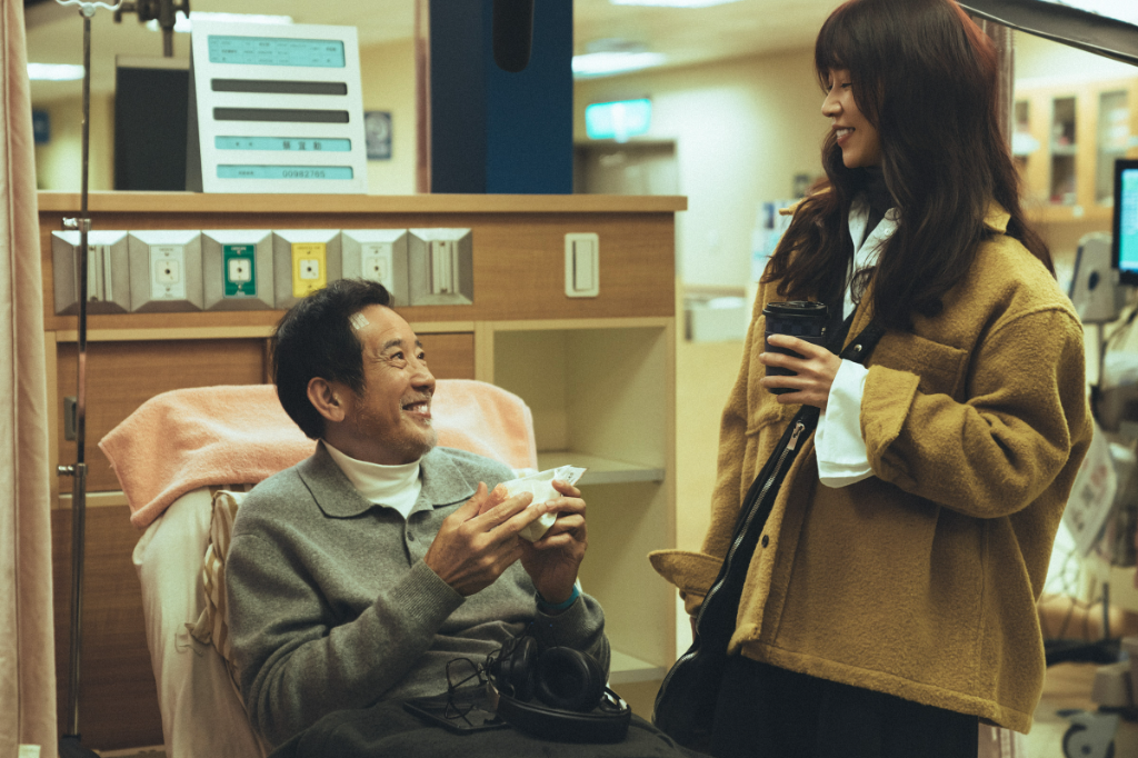 女兒大婚也能搶戲！謝盈萱控訴秦漢：「我爸永遠都那麼煩！」