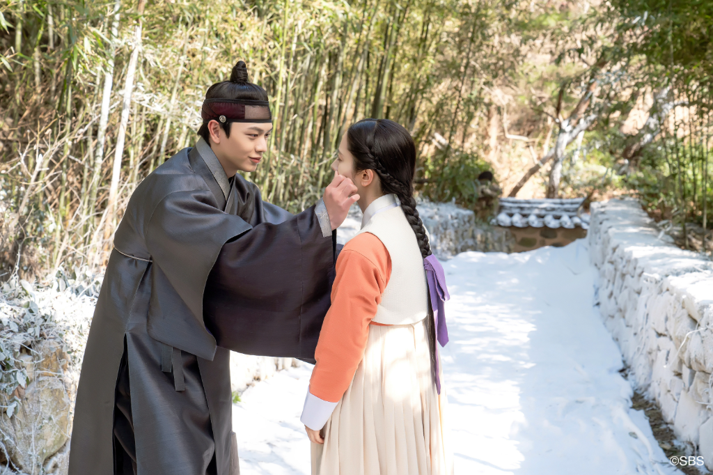 《鬼宮》上演禁忌「人神虐戀」！金知妍爆料：原本有更多鬼　陸星材幫觀眾敲碗第二季