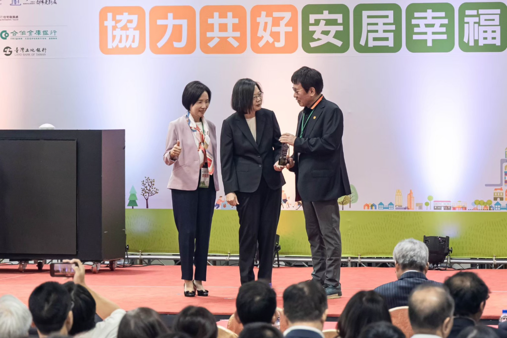胡偉良專訪｜從吊車尾到都更一哥：他翻轉的不只是人生，更是整座城市的未來