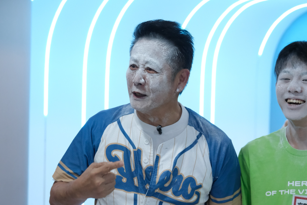 徐乃麟驚爆「腦霧」上身!?狂凸槌慘遭「洗臉」　綜藝天王顏面掃地