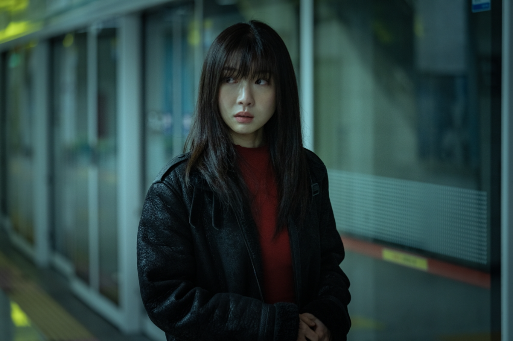 罕見「空間型」恐怖電影　《地嚇鐵》導演：想在冷漠的地鐵放進『怪物』