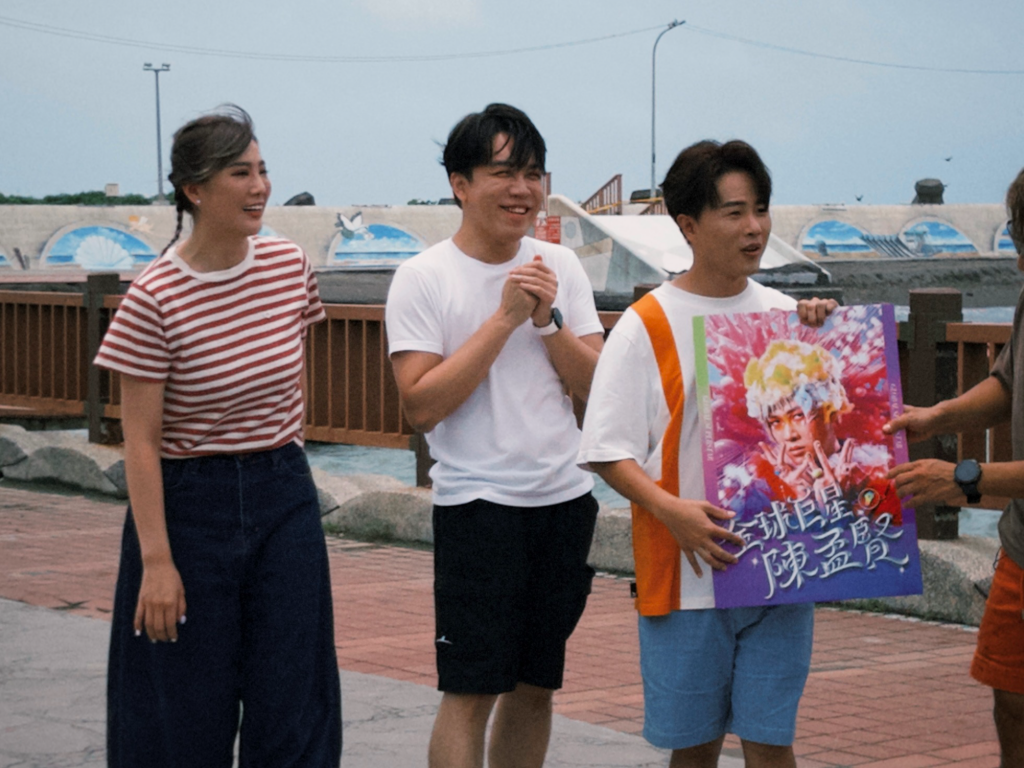 《一級棒》陳孟賢新專輯彩色羽毛妝自掏腰包花費20萬　蔡黃汝眼花：「是剉冰嗎？」