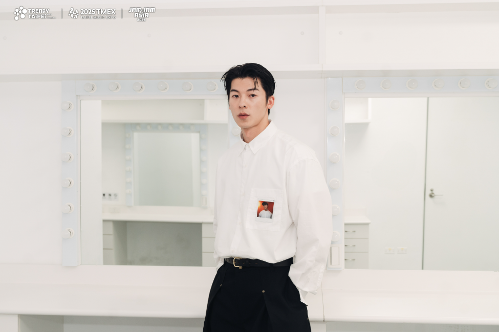 許光漢退伍後首場公開音樂活動！力挺落日飛車　國國：「起初竟有眼不識泰山」