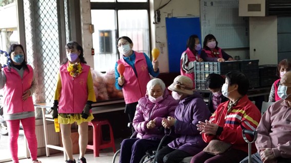 桃園市活力閃亮愛心協會：以還願為起點，喚起家庭主婦的集體行動