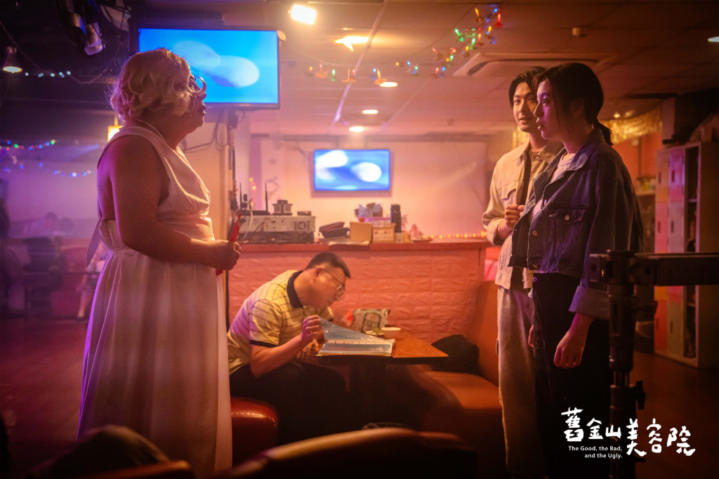 董至成穿女裝變身「夢夢」驚艷全場　 劉品言想起董月花喊：熟悉又親切