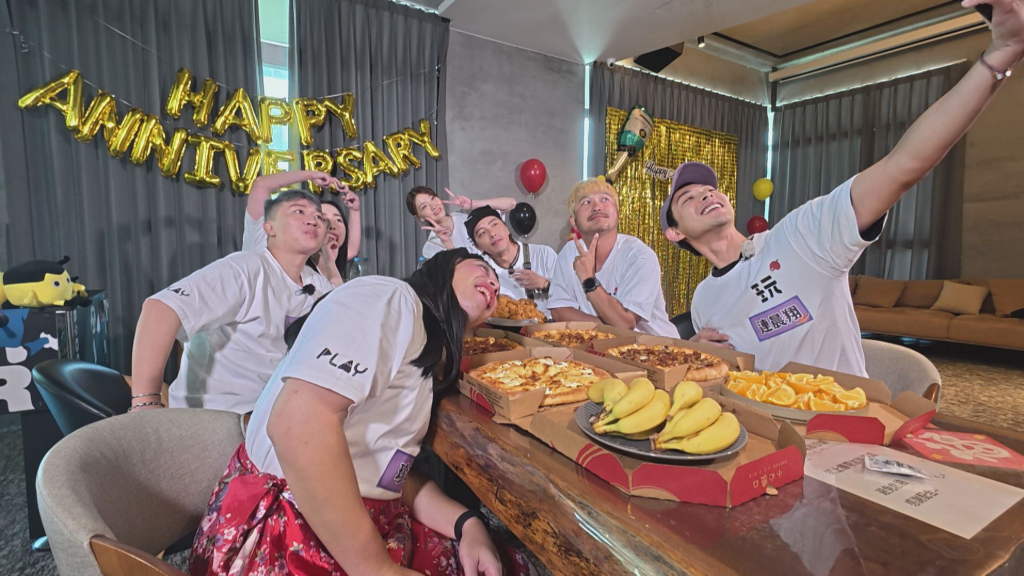 《玩很大》宜蘭包棟民宿舉辦驚喜派對　張立東笑虧坤達：「變製作人了！」　