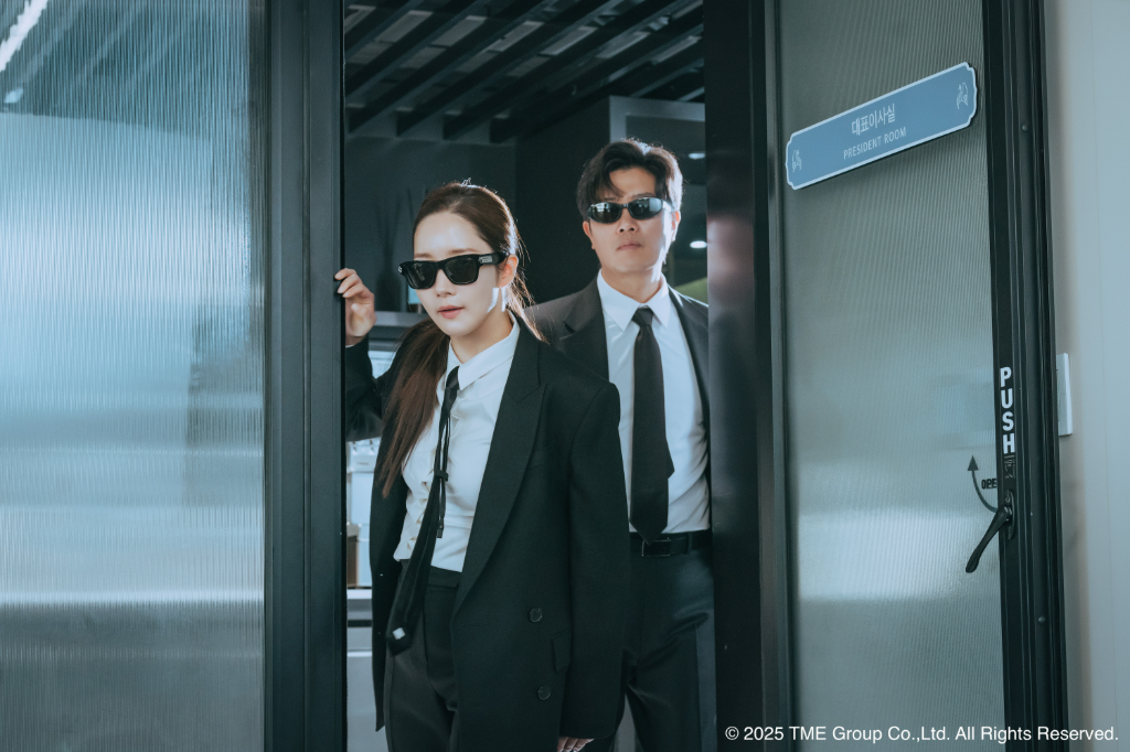 朴敏英脫離「浪漫女神」安全牌　黑化成詐騙首腦演技封神：希望能拋下創傷