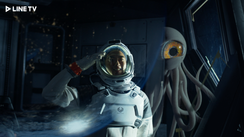 穿28公斤太空服還得忍37度高溫　傅孟柏自爆為散熱「全脫了」