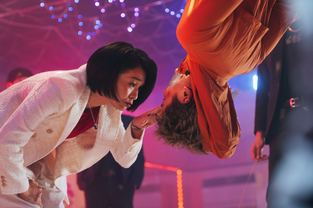 倒吊不到3秒鐘腦充血！陳澤耀拍戲險昏倒、直接癱軟