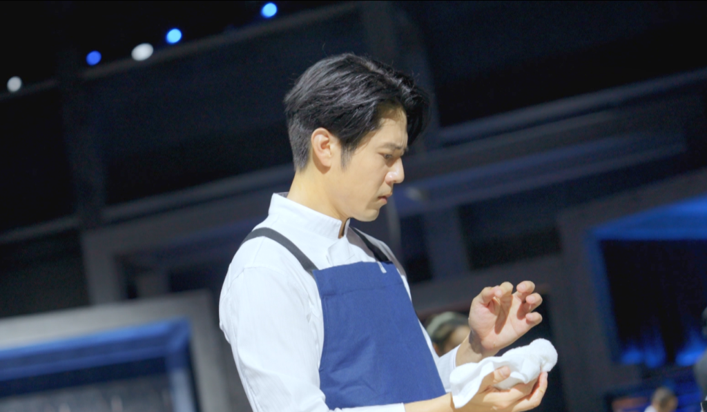 胡宇威錄節目意外濺血　陳庭妮「暖餵豬肉」舉動閃瞎眾人