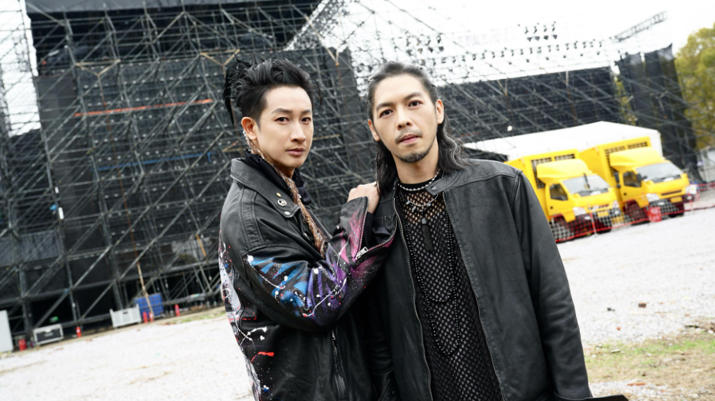 「浪花兄弟」武漢春浪合體回歸！Darren親手製作浪人頭飾　被兒子說是公雞虧爆