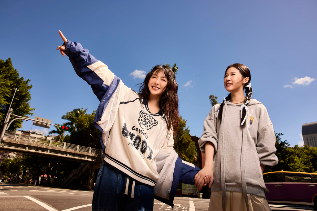 大元（林艾璇）× 方志友合體演繹「Huggy BFF」！「朋友般的家人」暖進心坎