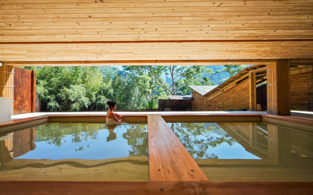 桃園旅遊｜藏在山林裡的日歸湯屋　五感沉浸舒泡美人湯