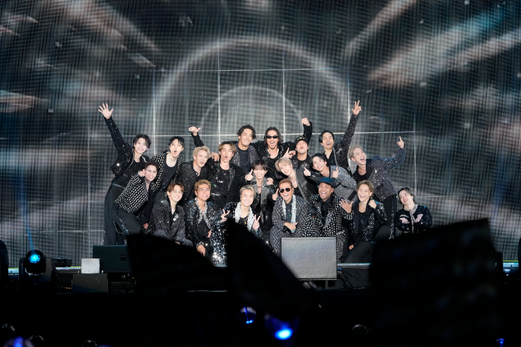 EXILE 放浪兄弟日本巨蛋巡演開跑！主唱病癒歸隊　AKIRA問AI一句話神回笑翻