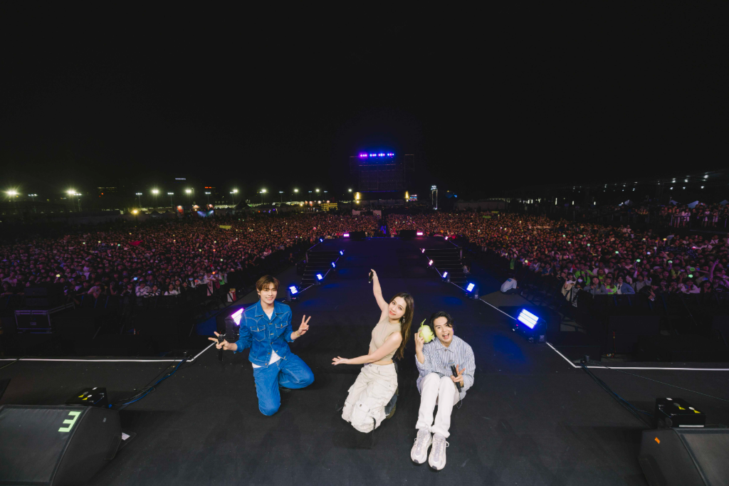 告五人首戰《玖壹壹南北貳路音樂節》　讚台中「好多辣妹」都是高顏值