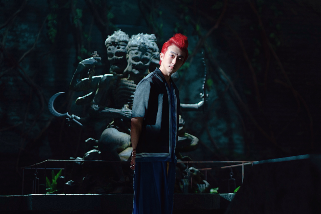 《角頭》張懷秋吐黑霧「背部現骷髏」化身惡魔之王　林哲熹直播乾屍被問：靠得住嗎？