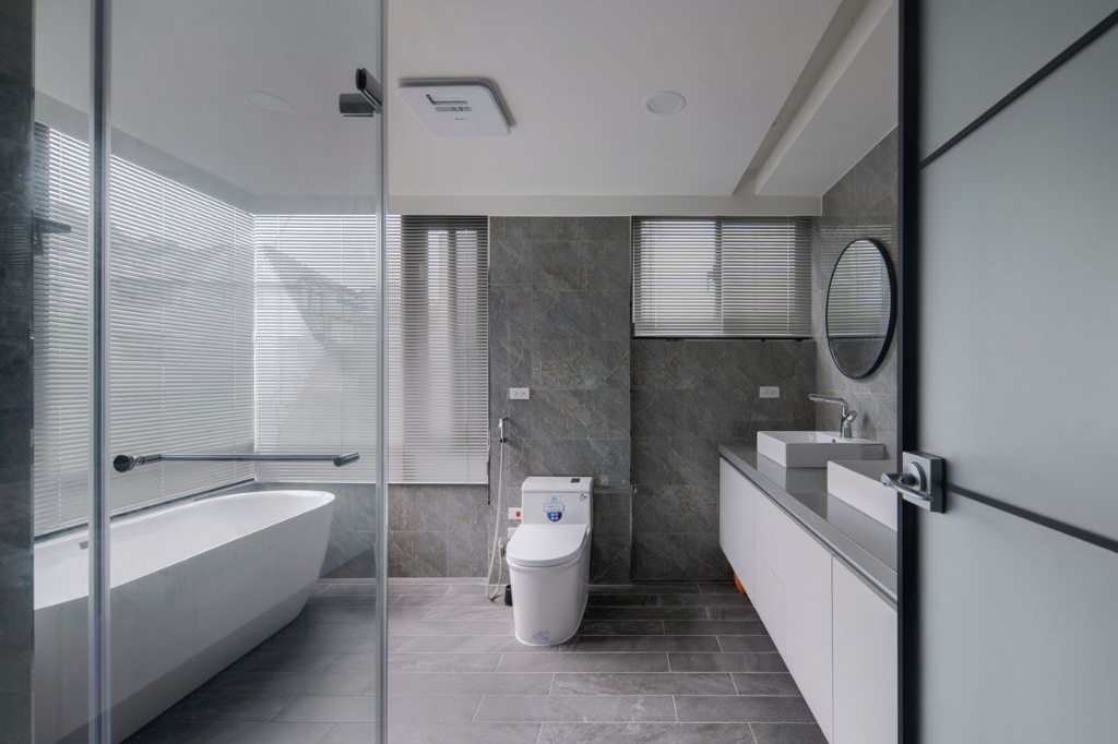 迎向幸福家園！掌握通用設計，打造樂齡友善兼具美感的浴室安全規劃