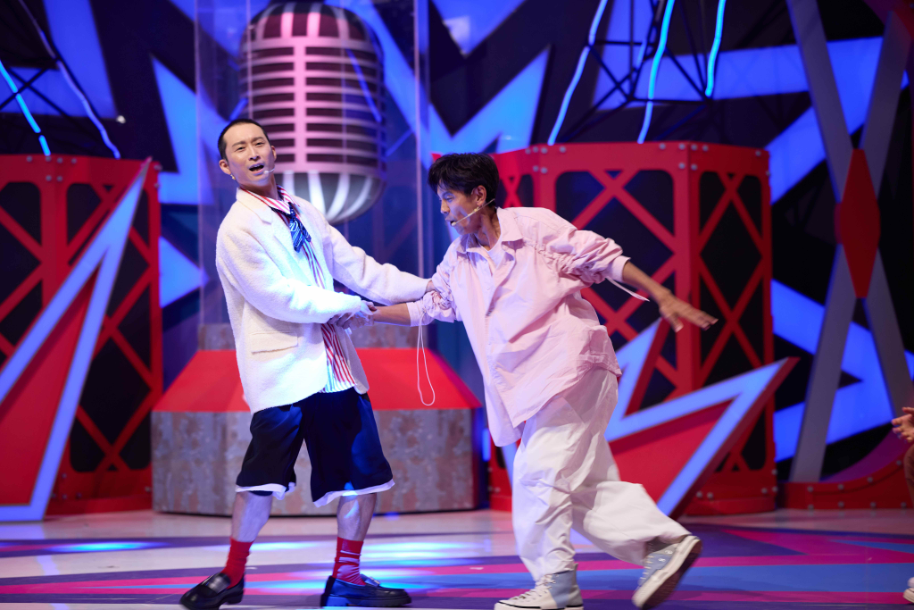 原來真的不合!?浩子、阿翔攝影棚互打巴掌　激烈衝突驚呆Sandy