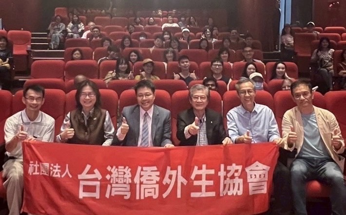 正確的事要堅持 對的人總會相遇