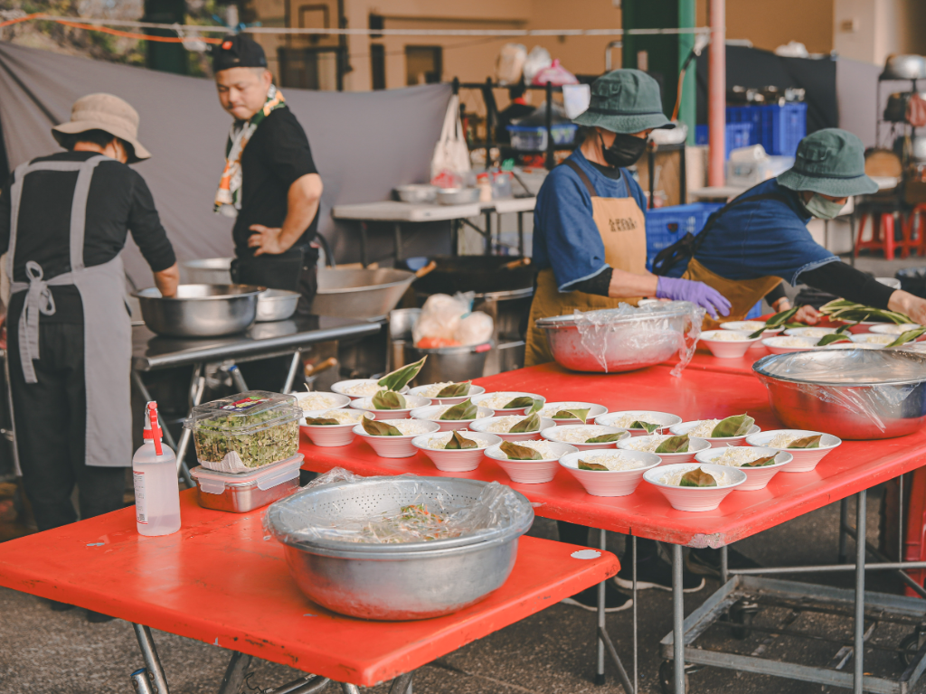用一桌料理串起整座島嶼，漁光小辦桌食譜展開群島文化的交流