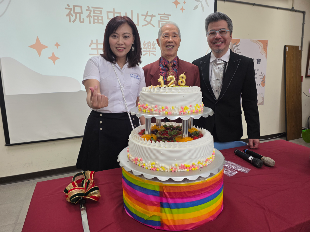 黃國倫爆「只寫中山校歌沒寫北一女」！寇乃馨現場靈魂拷問：有追過？