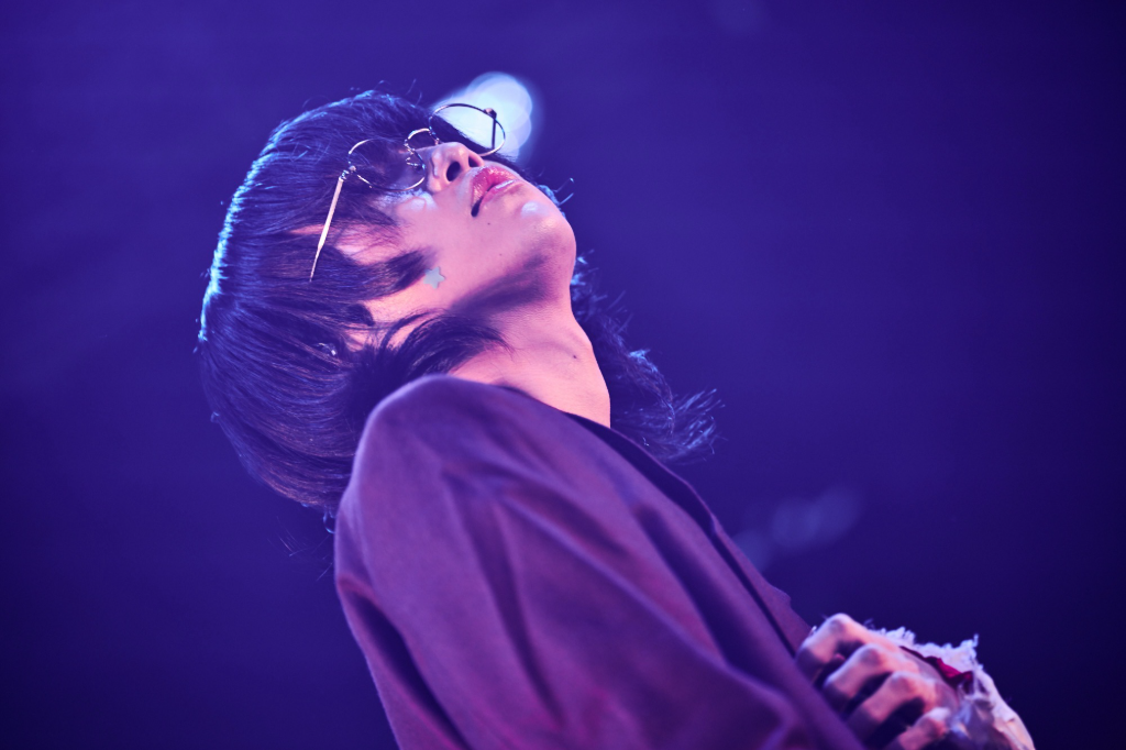 MV點閱超過7800萬！AKASAKI 首次在台辦專場喊話：「今天超級好玩！」