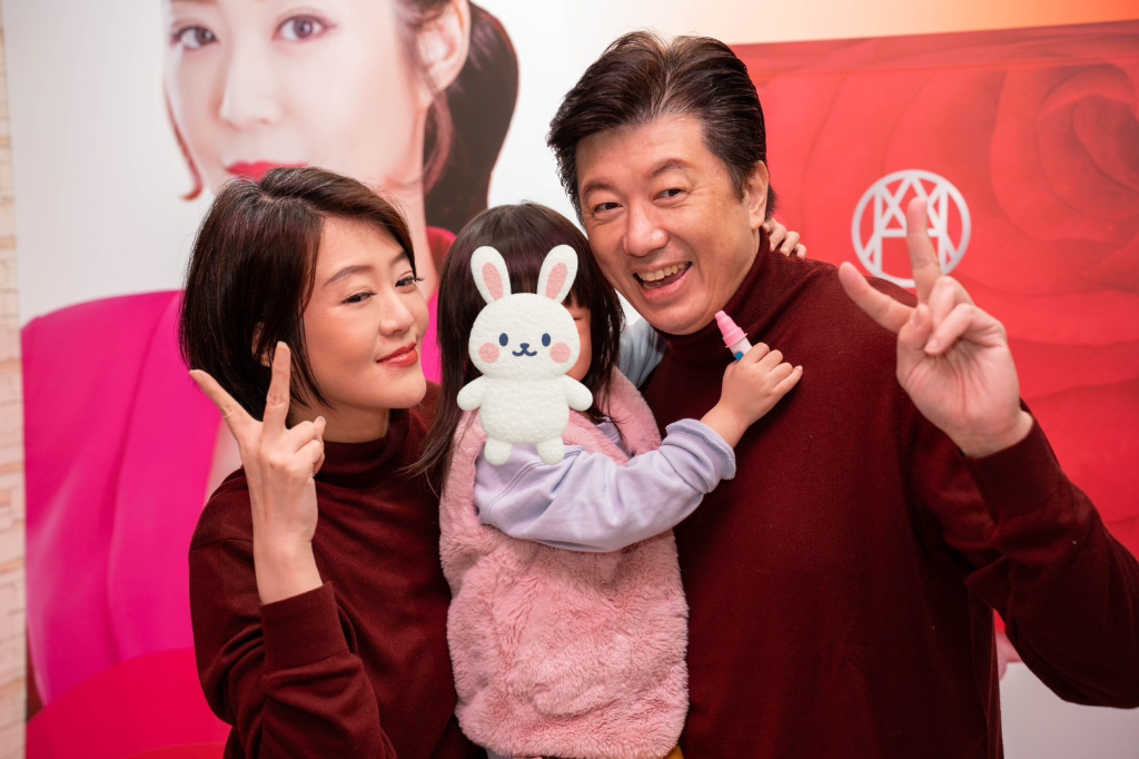 不只拚事業也拚公益！八點檔夫妻文汶、吳皓昇歲末開唱暖心助弱勢