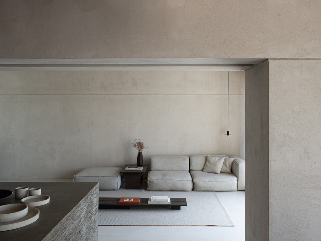 比利時VV頂樓公寓 城市中的心靈沉澱之所：打開局限重塑呼吸空間 讓自然光點亮慢活節奏