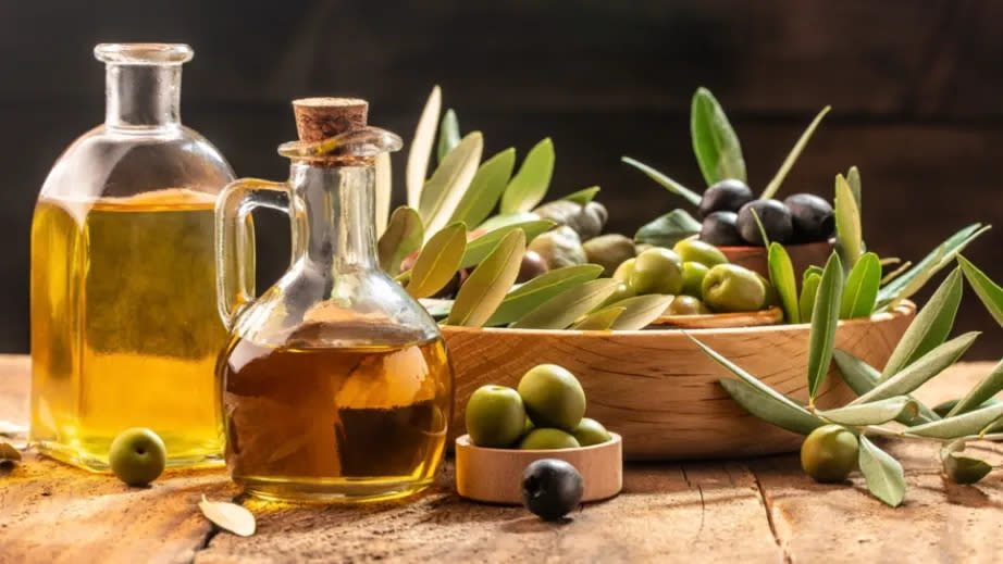 橄欖油用途有哪些？料理、生飲到保養 十大妙用一次解析