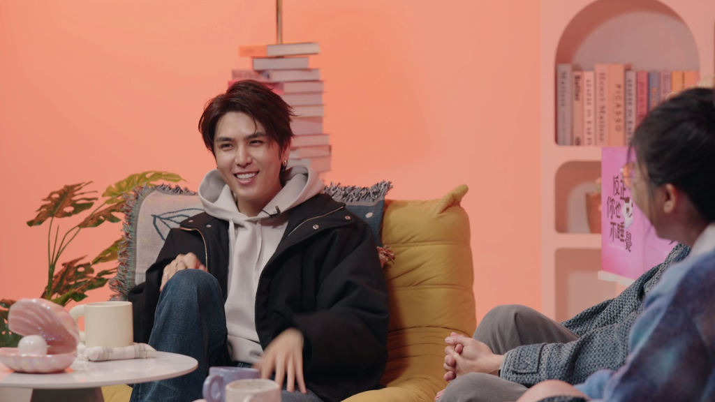 YouTuber 志祺七七憂鬱期靠當兵站哨想通了　被虧：國軍最佳徵兵素材