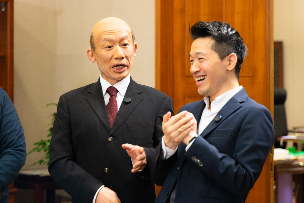 郭子乾化身「韓國魚」直闖總統府　驚呼：何志偉娛樂潛力更勝王世堅