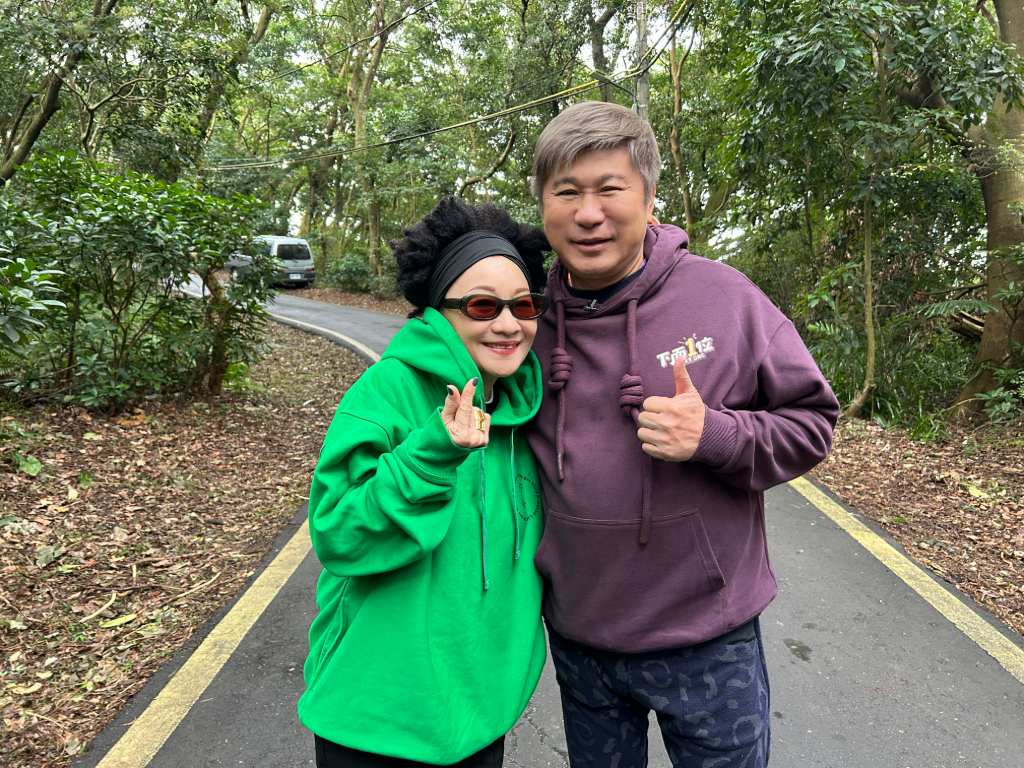 比莉、胡瓜憶秀場往事　鞋子飛到客人餐點上成經典