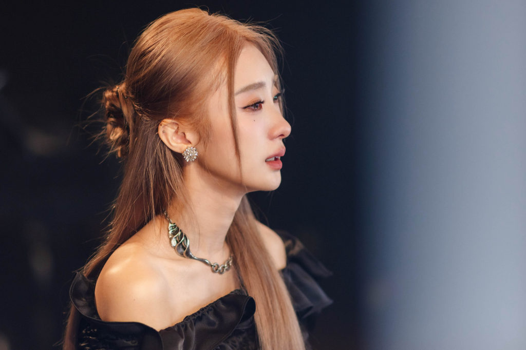 陳華分手男友情緒全湧現！MV拍哭戲　導演喊卡眼淚停不住