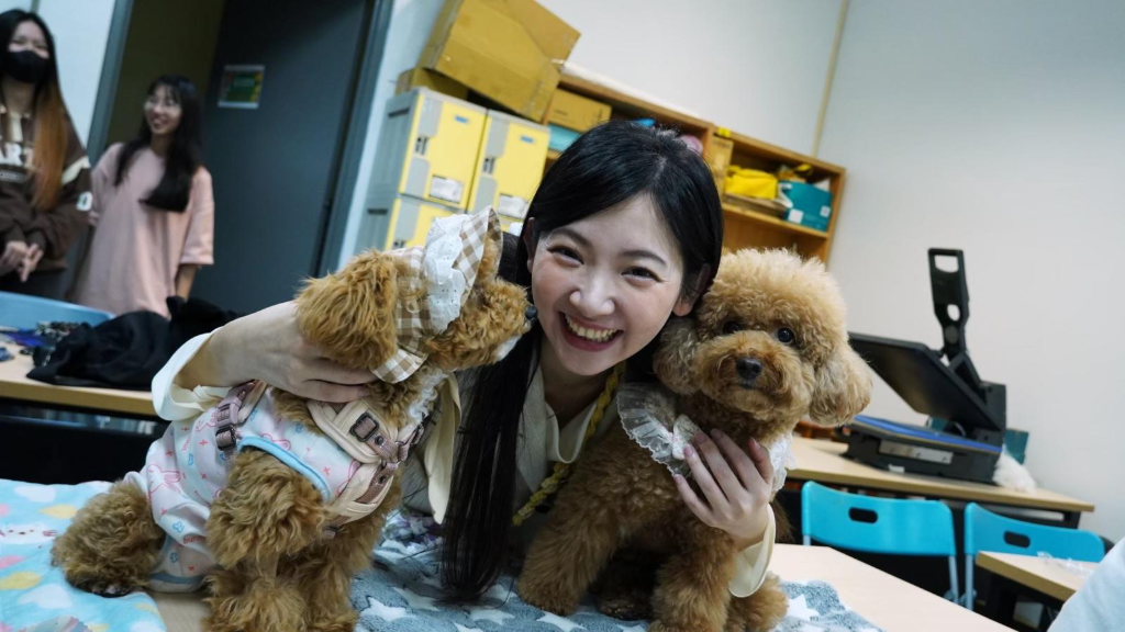 曾窮到ATM領不出錢！優格姐姐吐人生低潮　暖心勉勵學生：「做選擇，就可擁有自己」