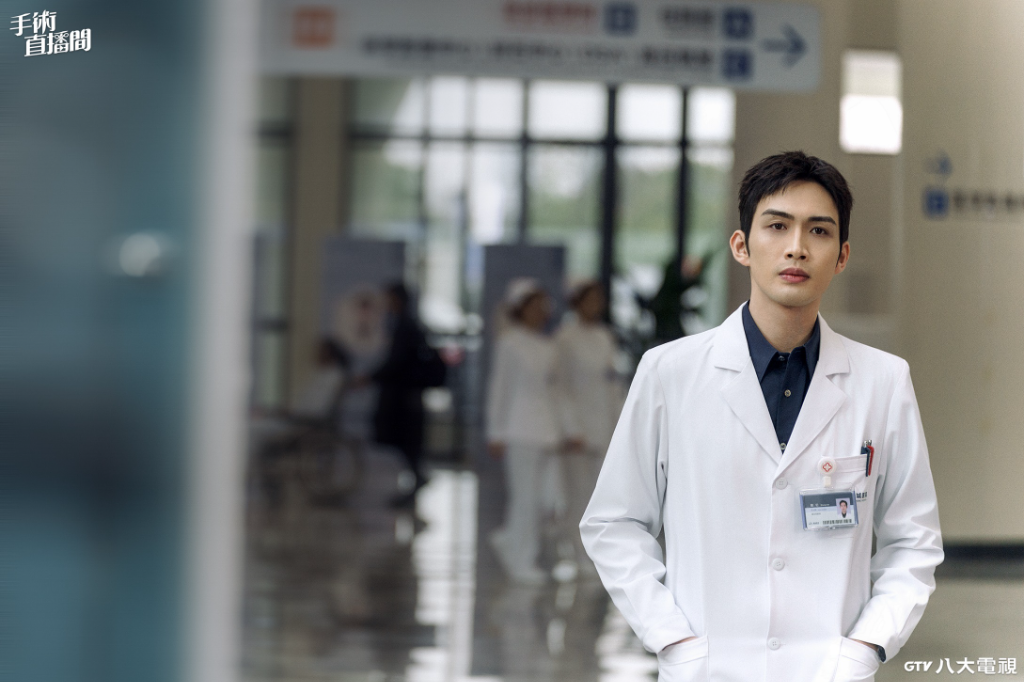 張彬彬為詮釋天才醫生「戒掉一嗜好」　代旭曝私下真面目