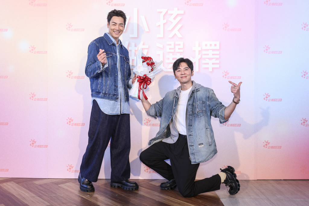 忘記結婚登記日！禾浩辰受訪爆汗急向老婆道歉　與李國毅演BL劇曝老婆感受