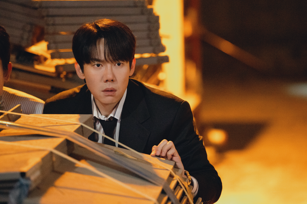 柳演錫《神與律師事務所》被黑道附身法庭爆粗口！喊話想附身愛犬：好奇牠在想什麼