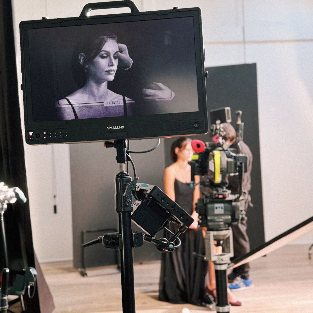 Repetto X Kaia Gerber 聯乘系列 IN BLOOM 經典登場