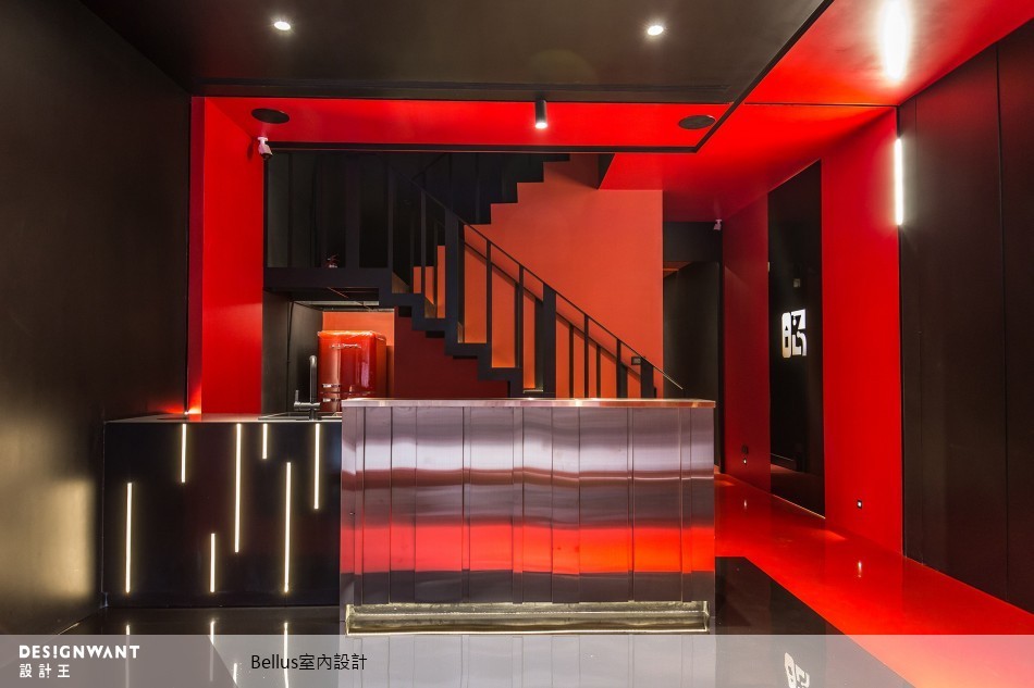 紅黑意象的時光敘事：BELLUS ACE讓台南五條港老街屋綻放當代美學溫度