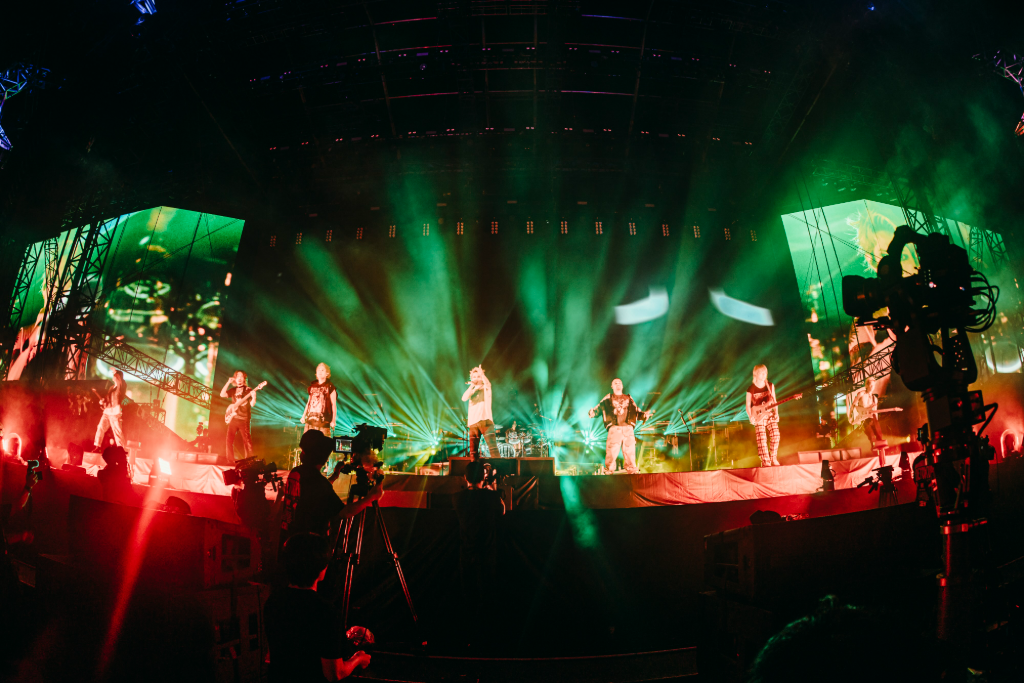 「ONE OK ROCK」超越搖滾區極限距離區！最狂現場搬上大銀幕　4大版本特典曝光