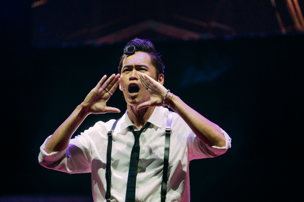 黃鐙輝音樂劇最終場淚崩唱不下去！哽咽喊：我的未來交給你們　藝術總監笑虧：高級情勒