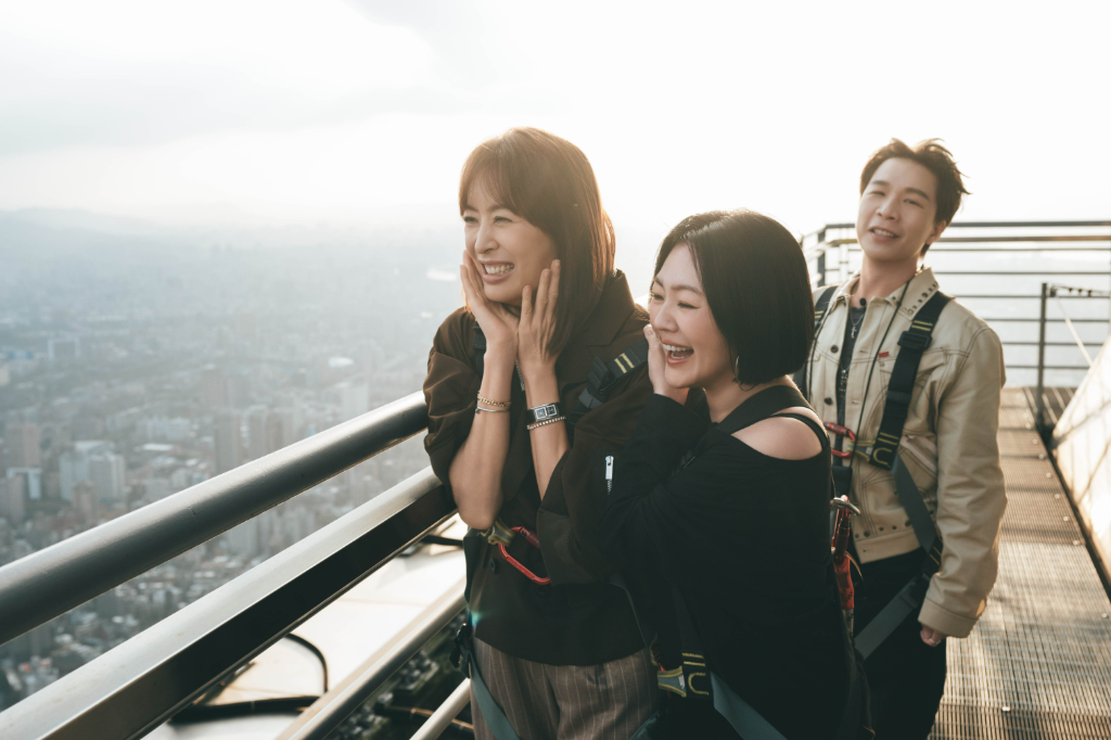 小S闖台北101點燈宣傳「S姐回歸」！賈永婕開條件：妳敢爬外面我就敢放