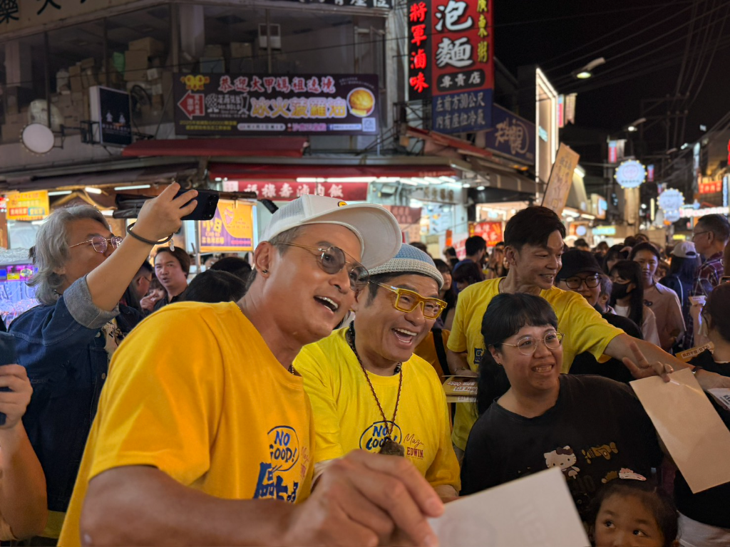 《NO GOOD！歐吉桑》擠爆逢甲夜市！李銘順、李國煌、許效舜獲讚「親和力滿滿」