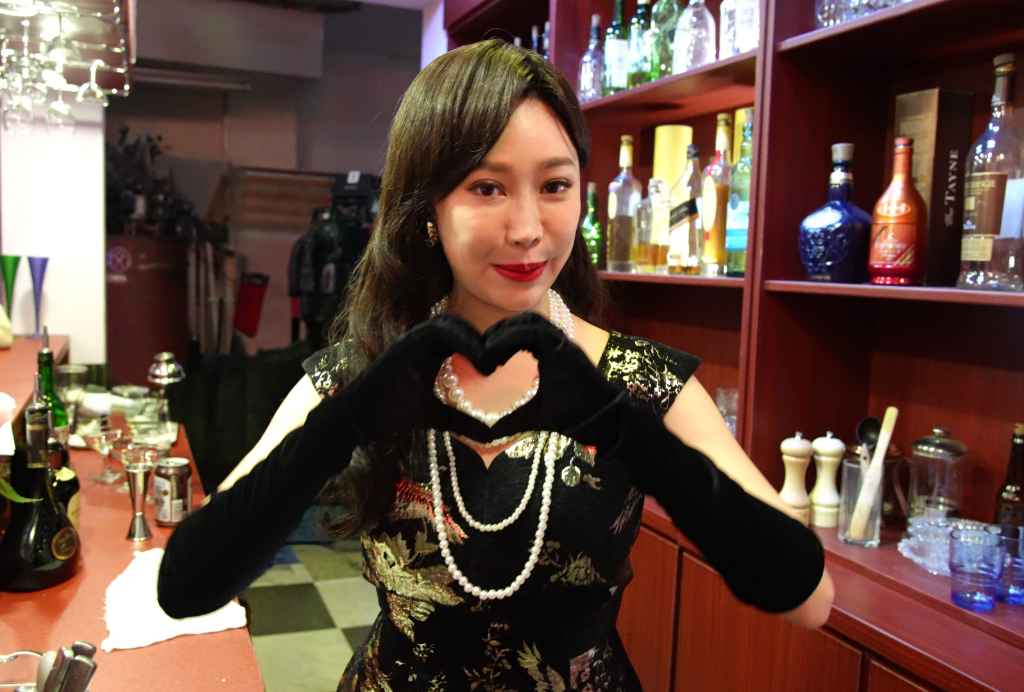 黃西田愛女化身「最美媽媽桑」引關注！為角色不敢吃便當　壓力到失眠